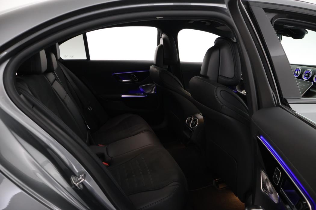 MERCEDES-BENZ C 2023
