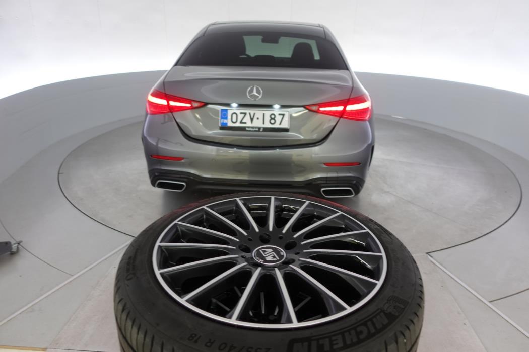 MERCEDES-BENZ C 2023