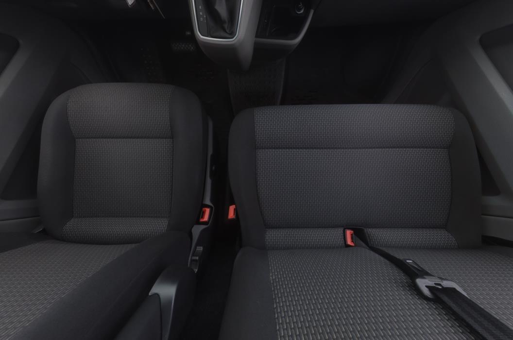 VOLKSWAGEN Transporter 2023