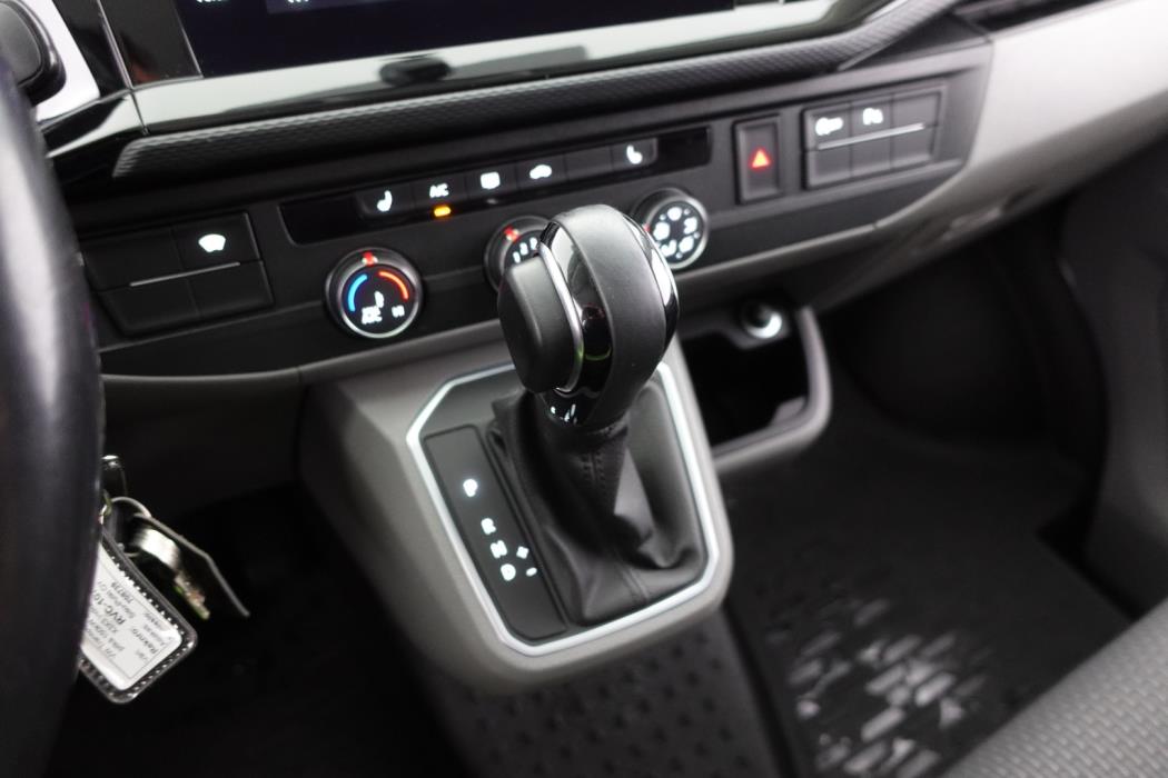 VOLKSWAGEN Transporter 2023