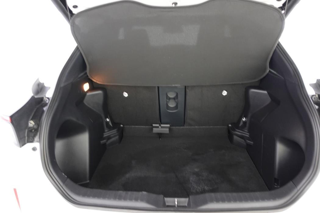 TOYOTA Yaris Cross 2025