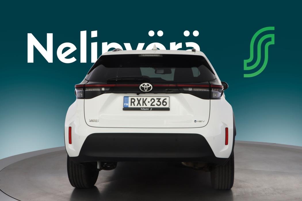 TOYOTA Yaris Cross 2025