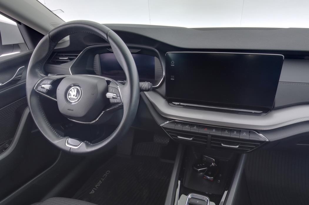 SKODA Octavia 2024