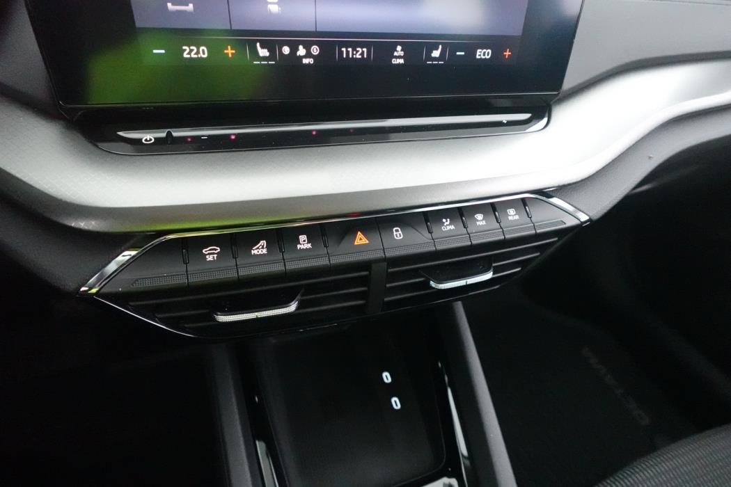SKODA Octavia 2024