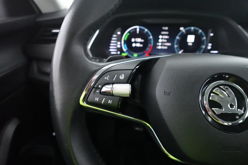 SKODA Octavia 2024