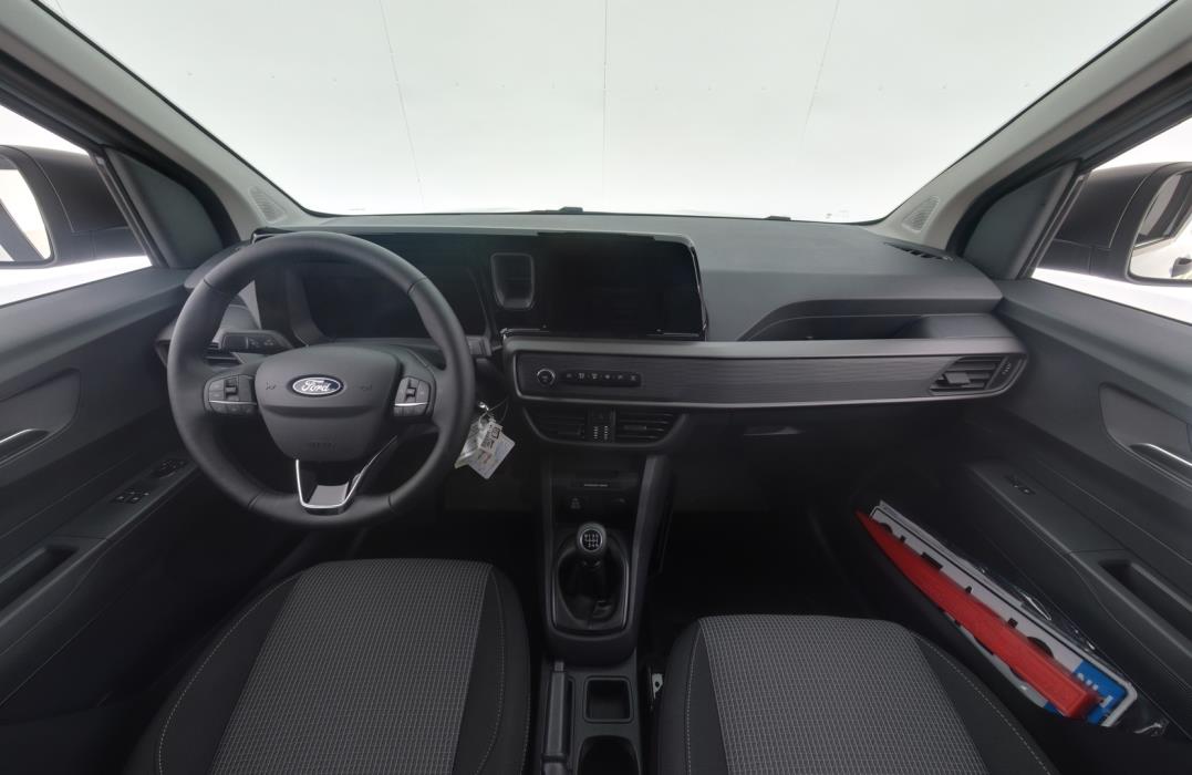 FORD TRANSIT COURIER 2025