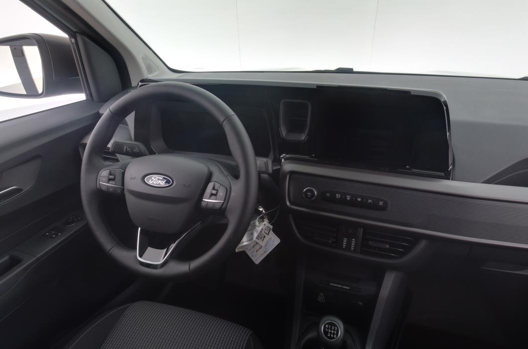 FORD TRANSIT COURIER 2025