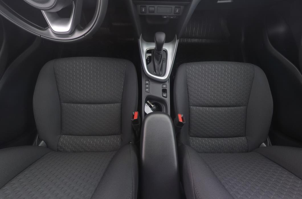 TOYOTA Yaris Cross 2025