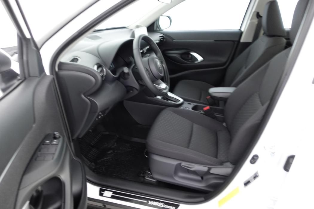 TOYOTA Yaris Cross 2025