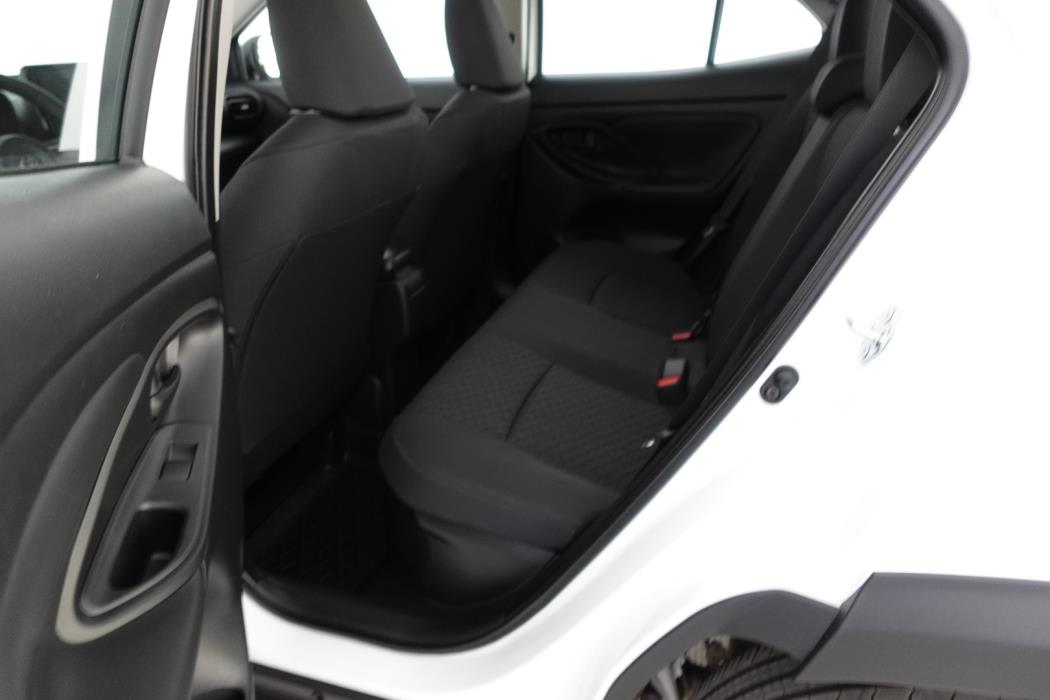 TOYOTA Yaris Cross 2025