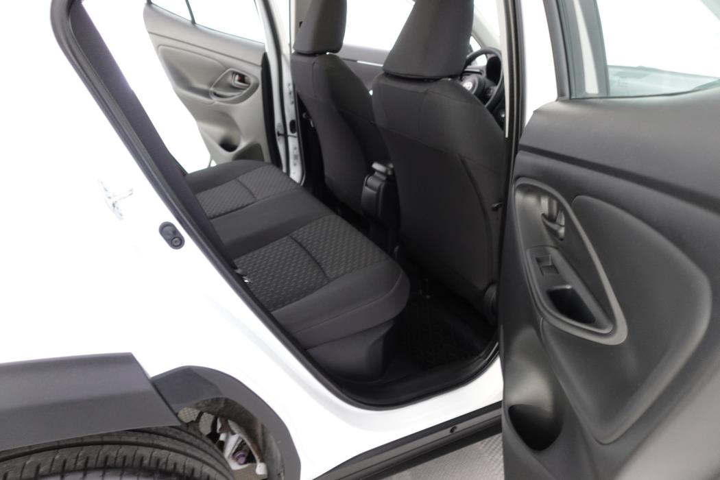 TOYOTA Yaris Cross 2025