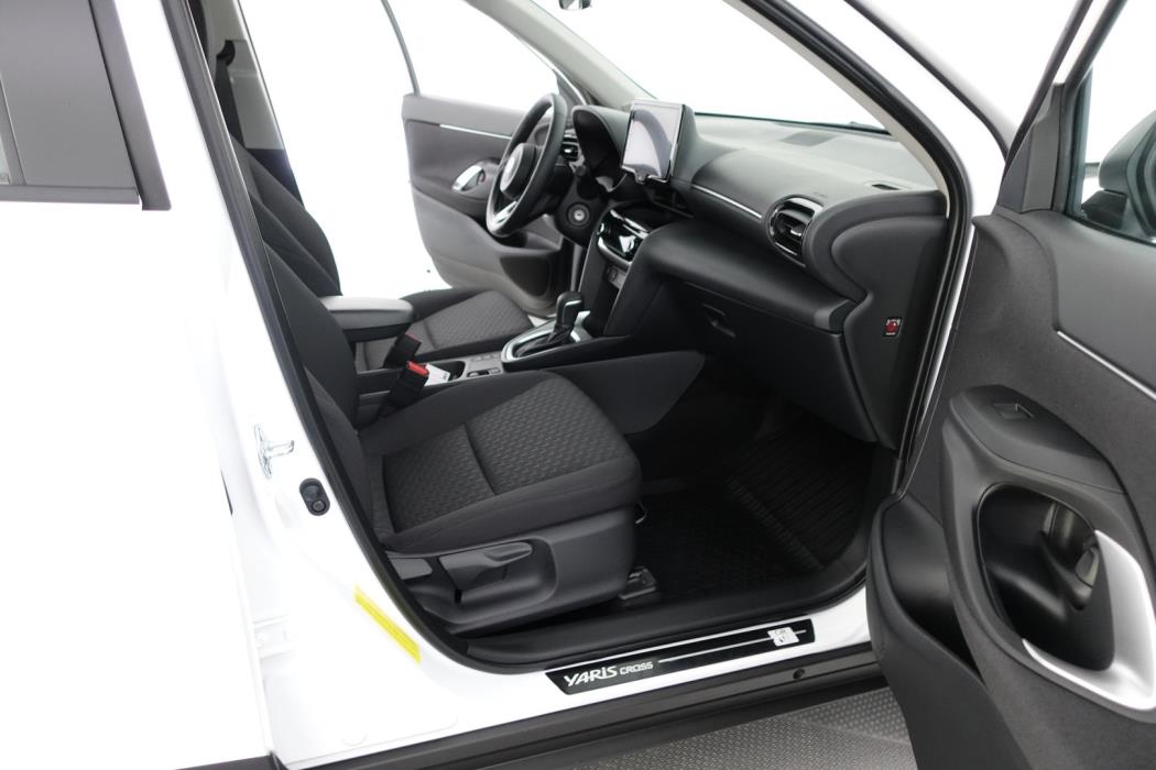 TOYOTA Yaris Cross 2025