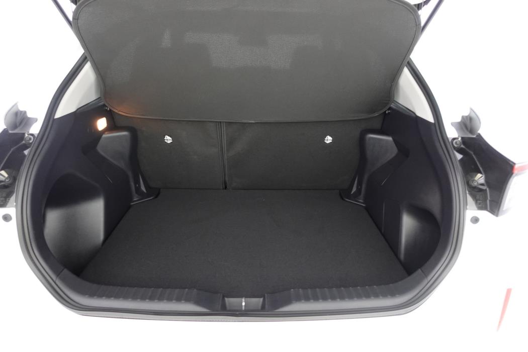 TOYOTA Yaris Cross 2025
