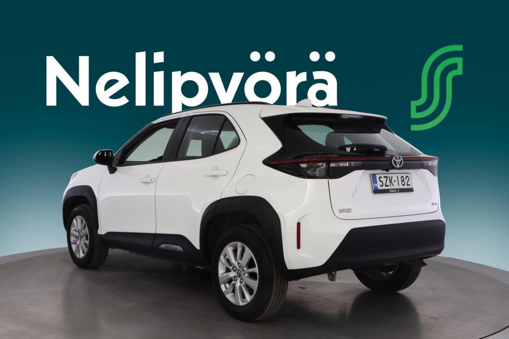 TOYOTA Yaris Cross 2025