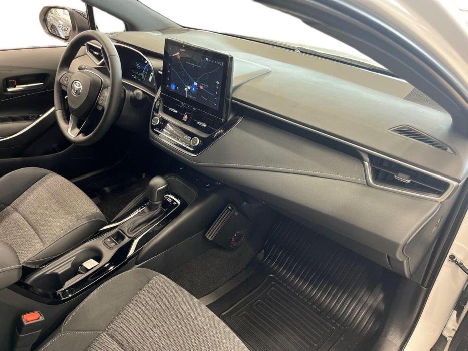 TOYOTA COROLLA 2025