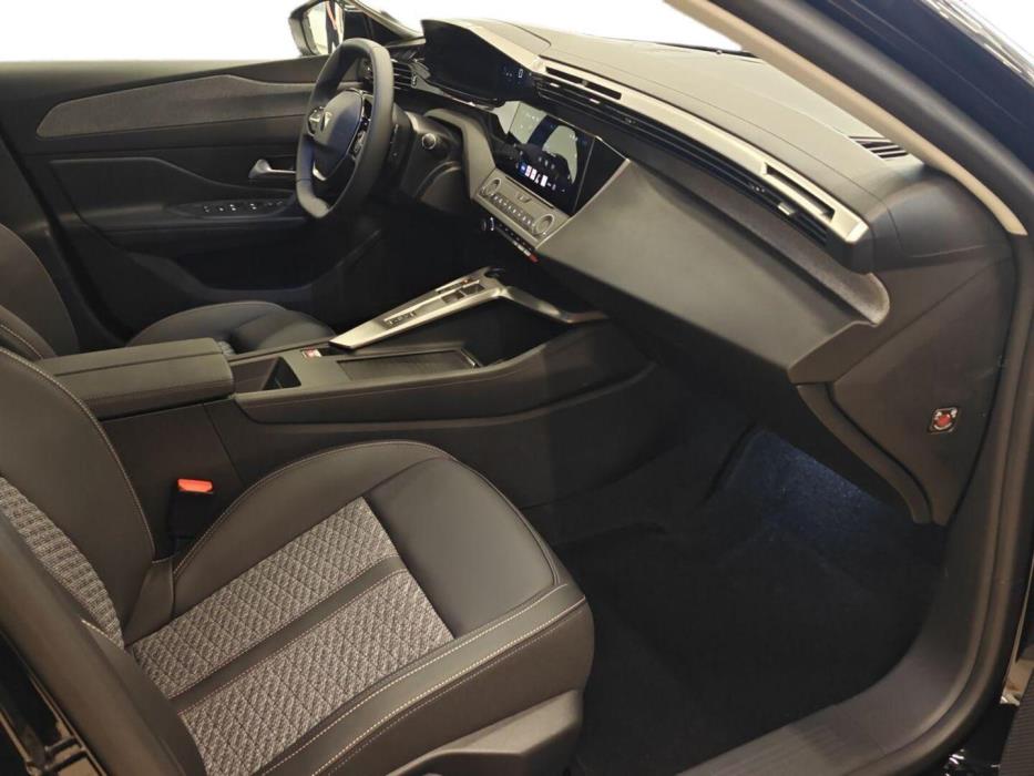 PEUGEOT 408 2026
