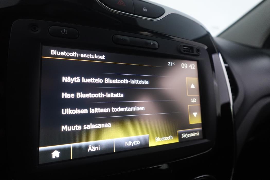 RENAULT Captur 2017