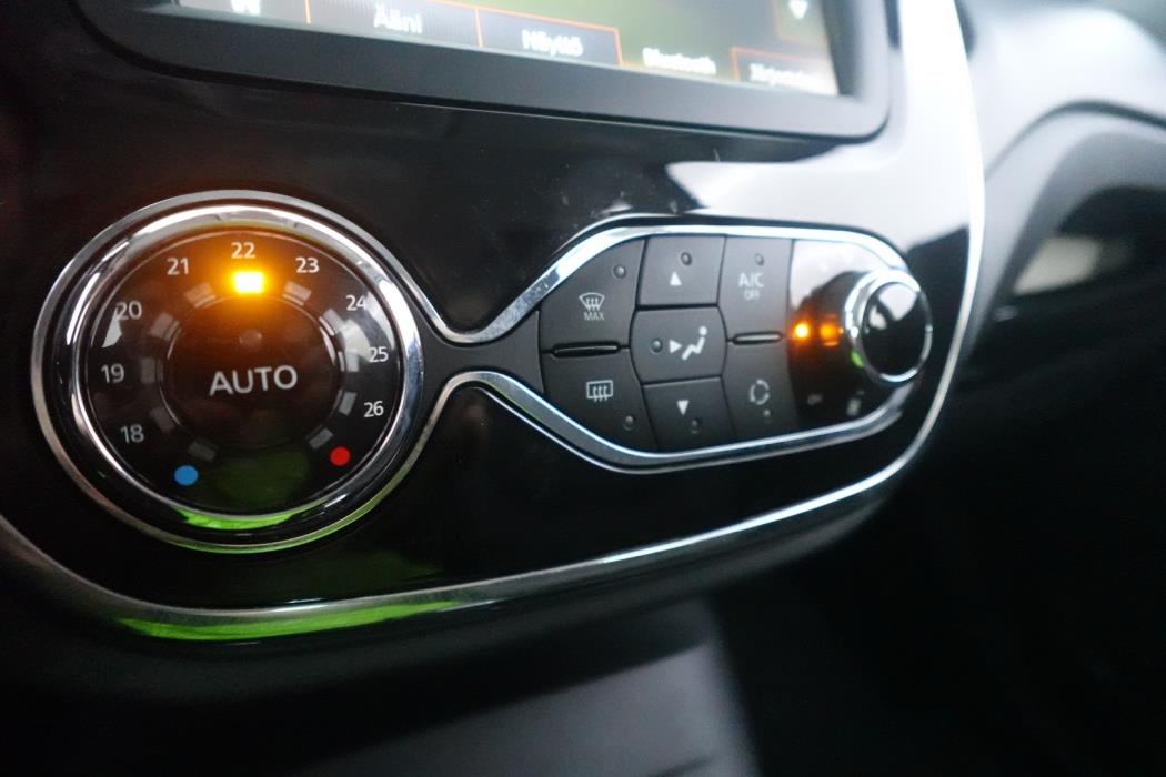 RENAULT Captur 2017