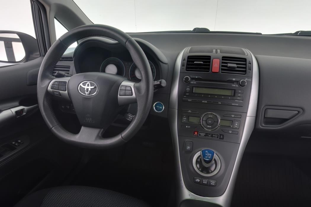 TOYOTA Auris 2010