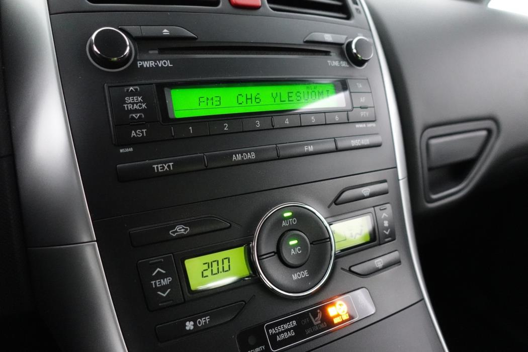 TOYOTA Auris 2010
