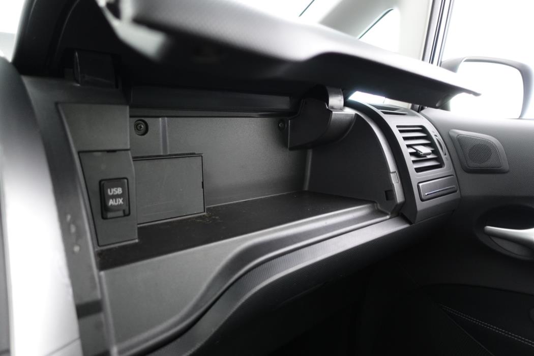 TOYOTA Auris 2010