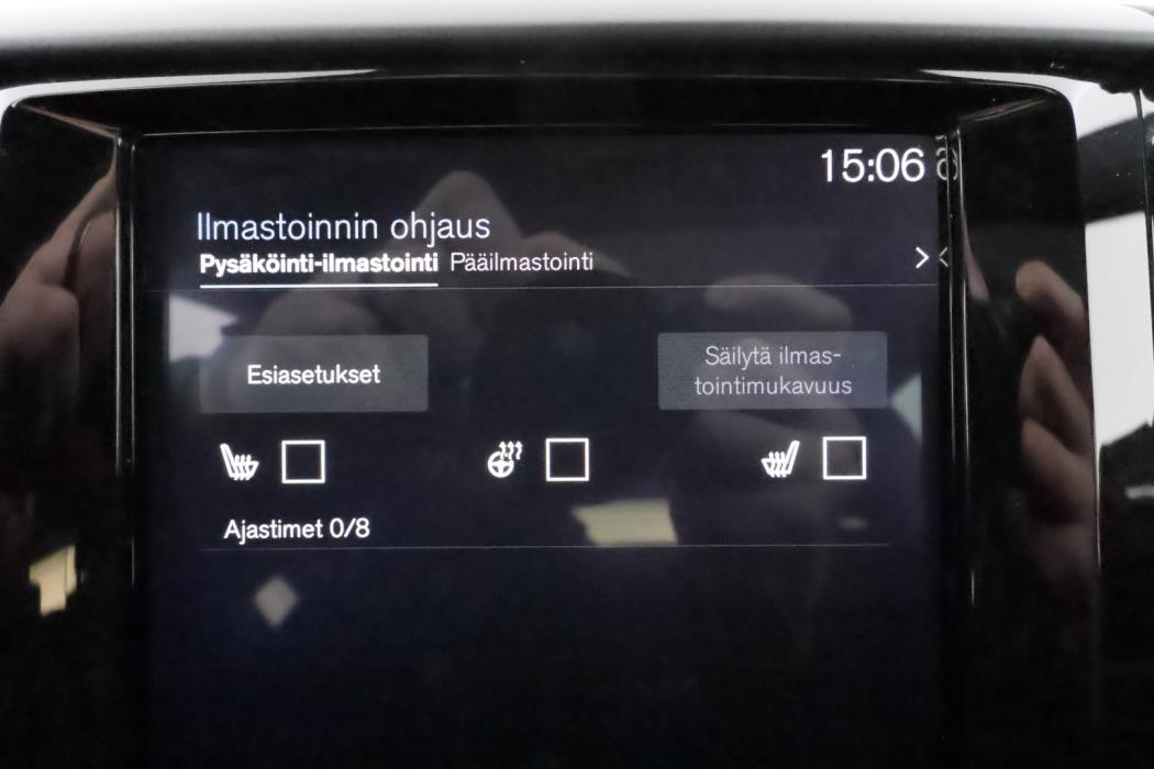 VOLVO XC60 2018