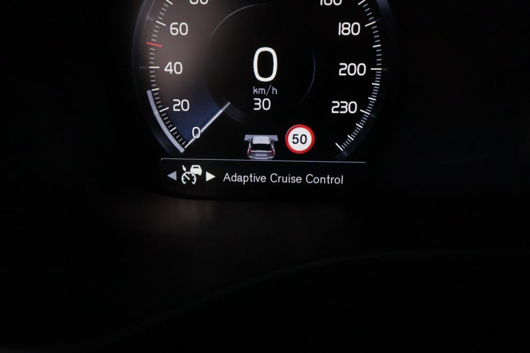 VOLVO XC60 2018