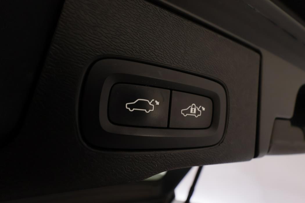 VOLVO XC60 2018