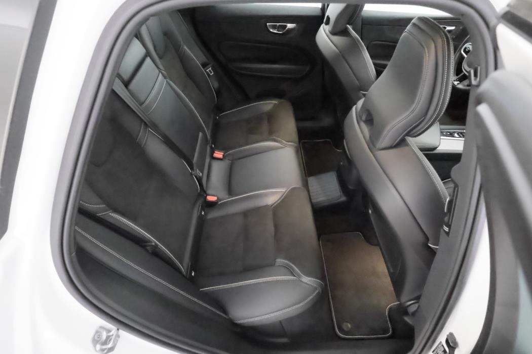 VOLVO XC60 2018