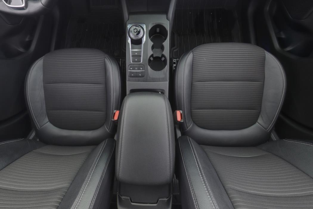 FORD Kuga 2022