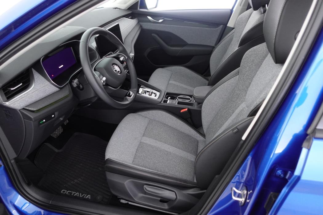 SKODA OCTAVIA 2025