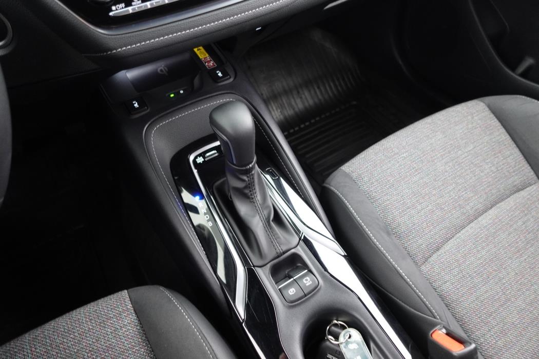 TOYOTA COROLLA 2025