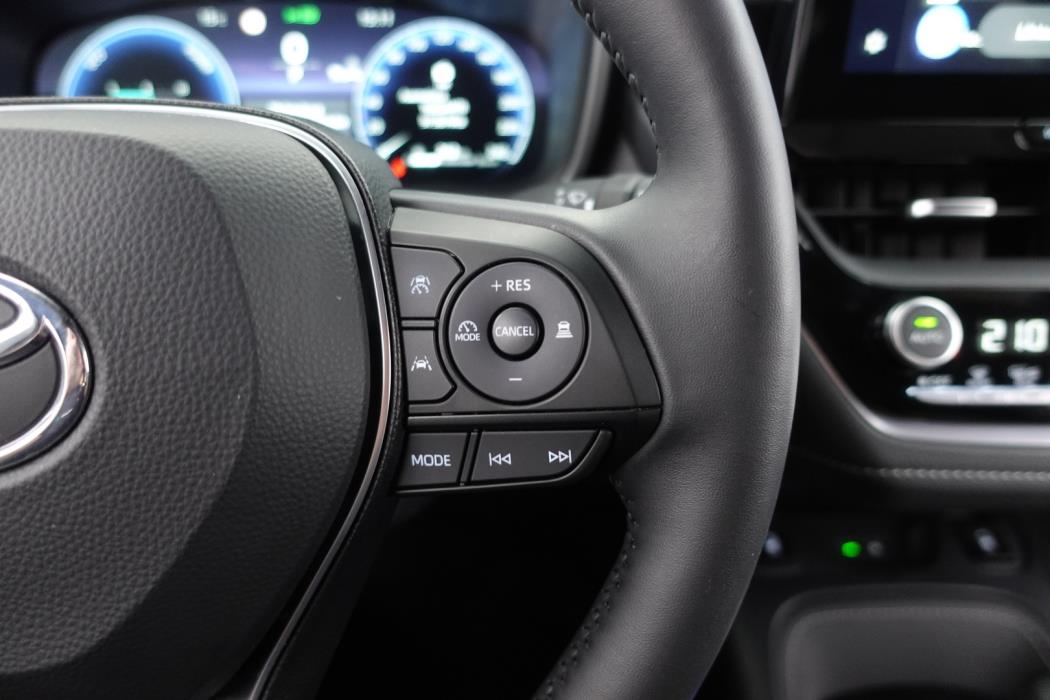 TOYOTA COROLLA 2025