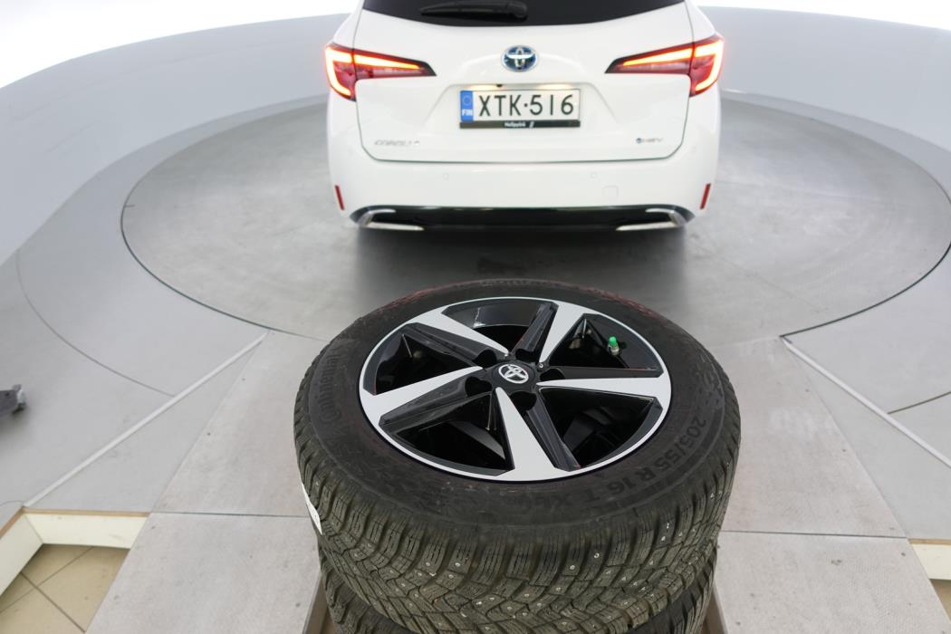 TOYOTA COROLLA 2025