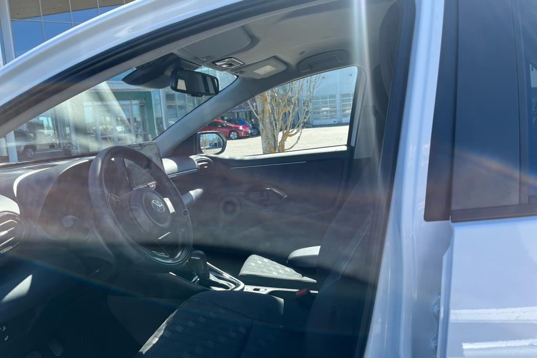 TOYOTA YARIS 2025