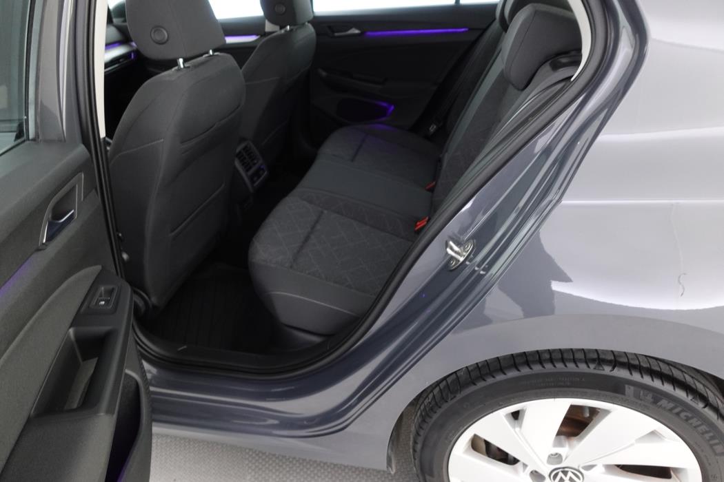 VOLKSWAGEN Golf 2020