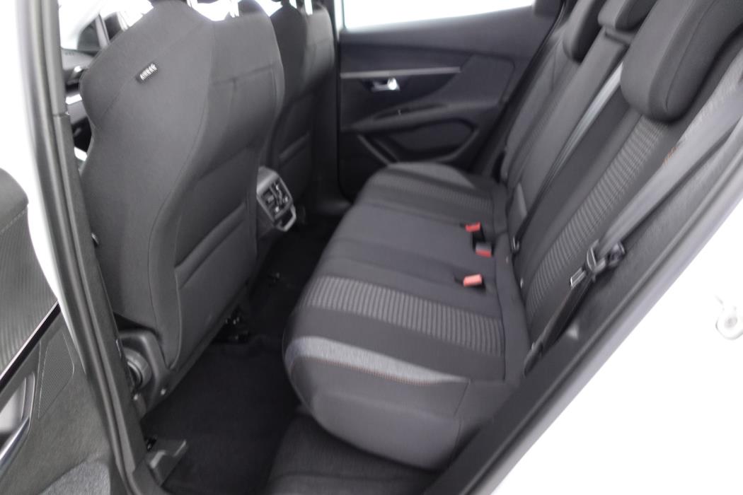 PEUGEOT 3008 2022