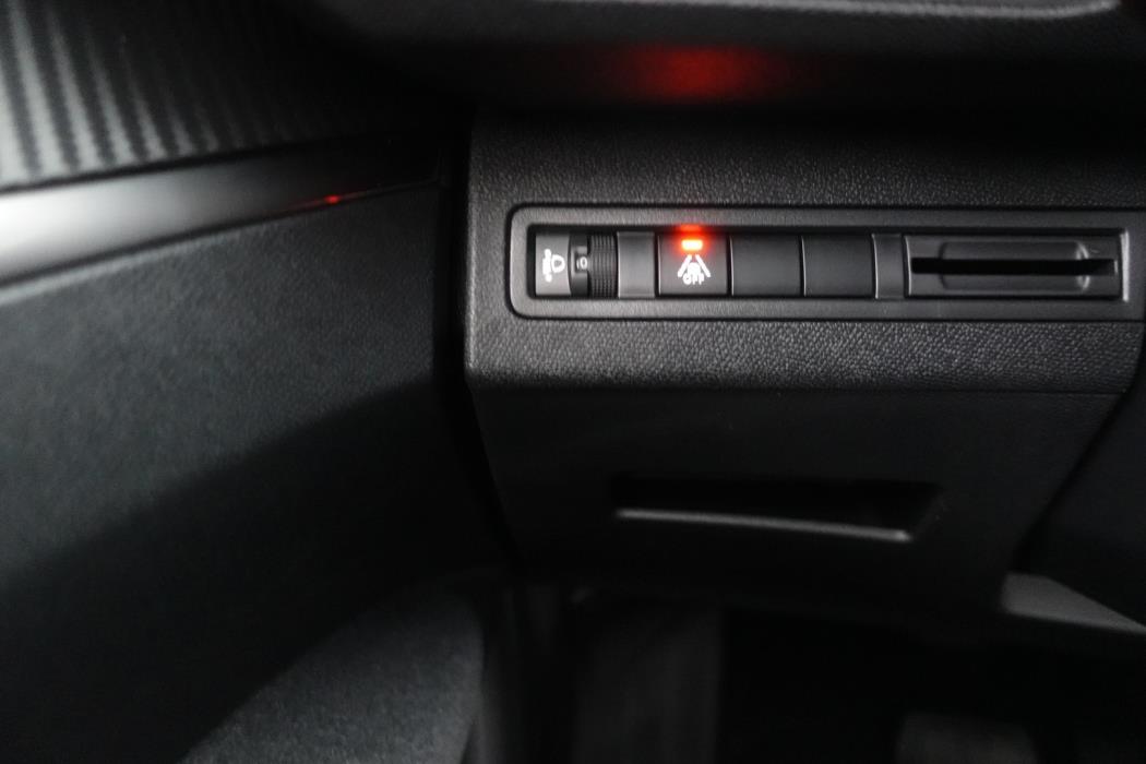 PEUGEOT 3008 2022