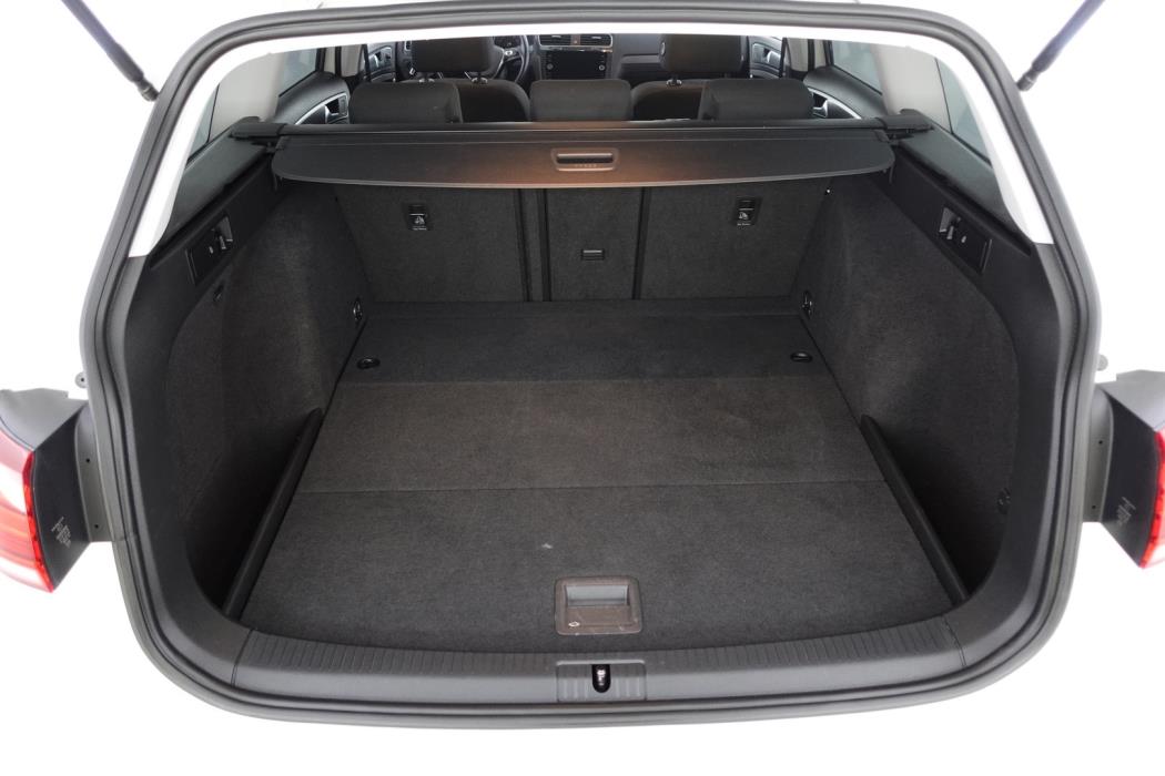 VOLKSWAGEN Golf 2020