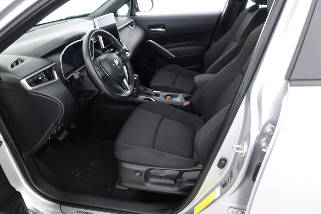 TOYOTA Corolla Cross 2023