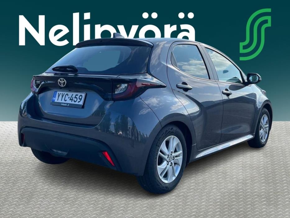 TOYOTA Yaris 2024
