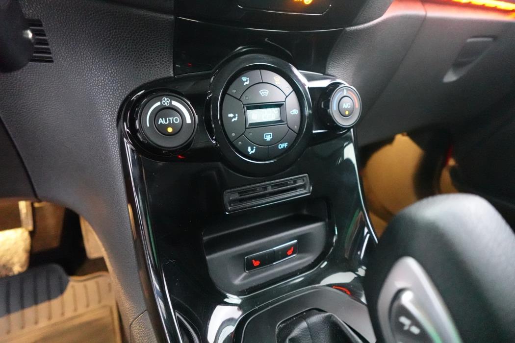 FORD Fiesta 2017