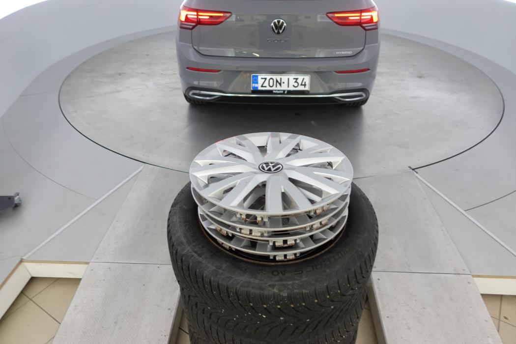 VOLKSWAGEN Golf 2020