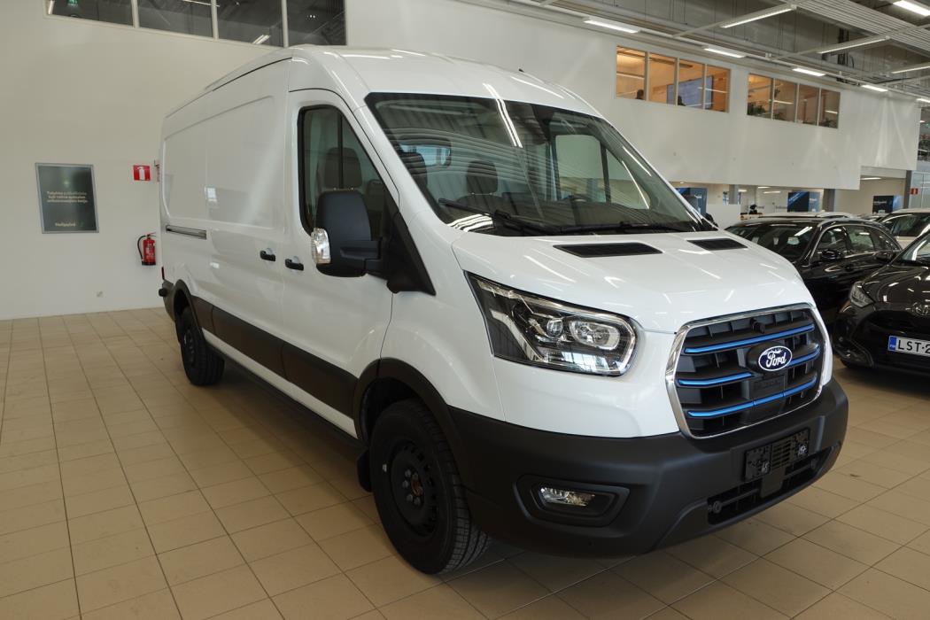FORD TRANSIT 2025