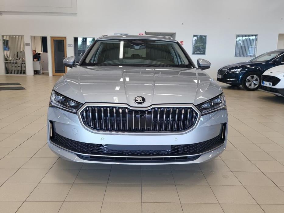 SKODA SUPERB 2026