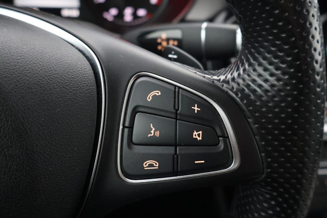 MERCEDES-BENZ C 2015