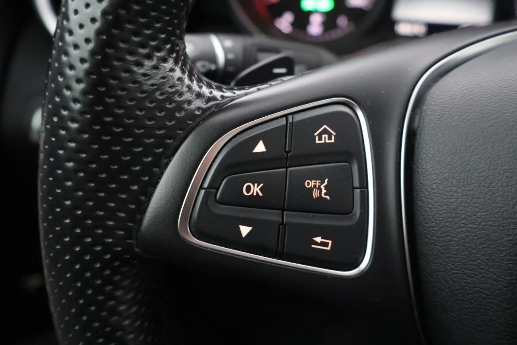 MERCEDES-BENZ C 2015