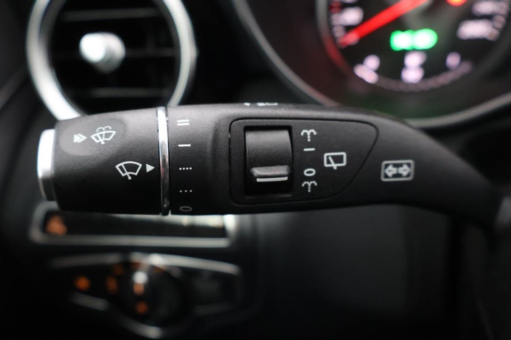 MERCEDES-BENZ C 2015