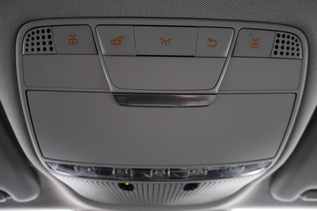 MERCEDES-BENZ C 2015