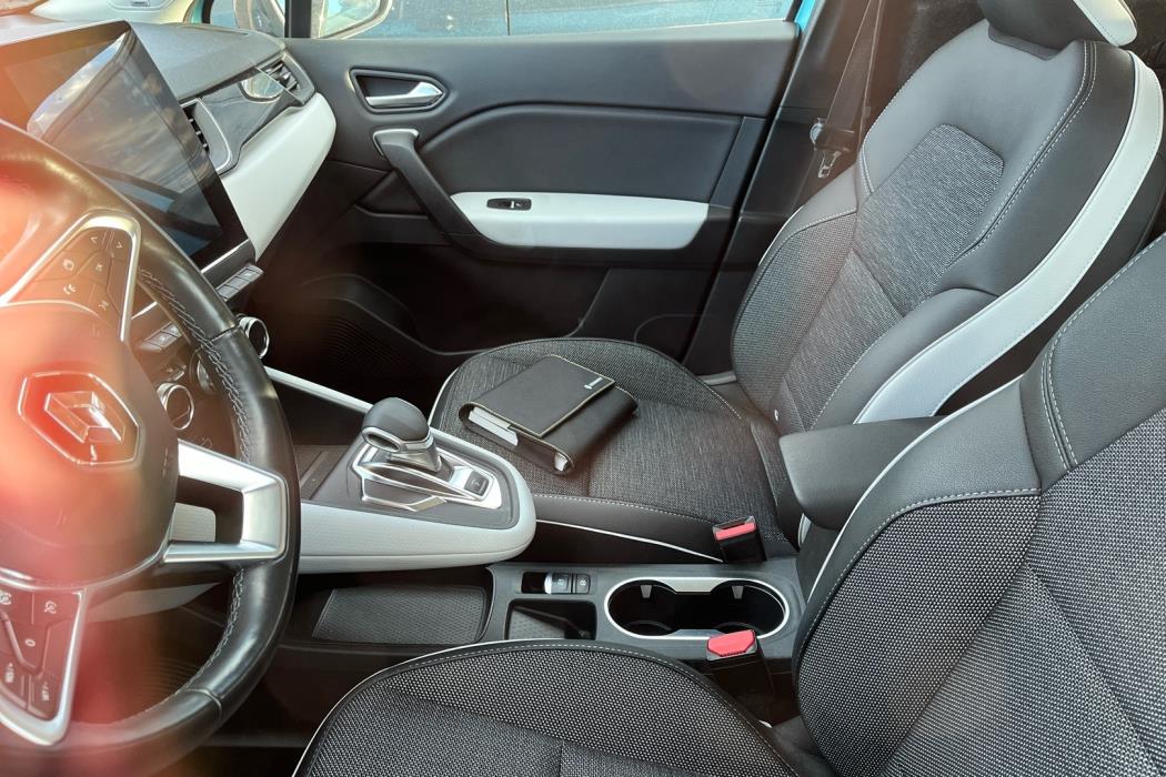 RENAULT Captur 2021